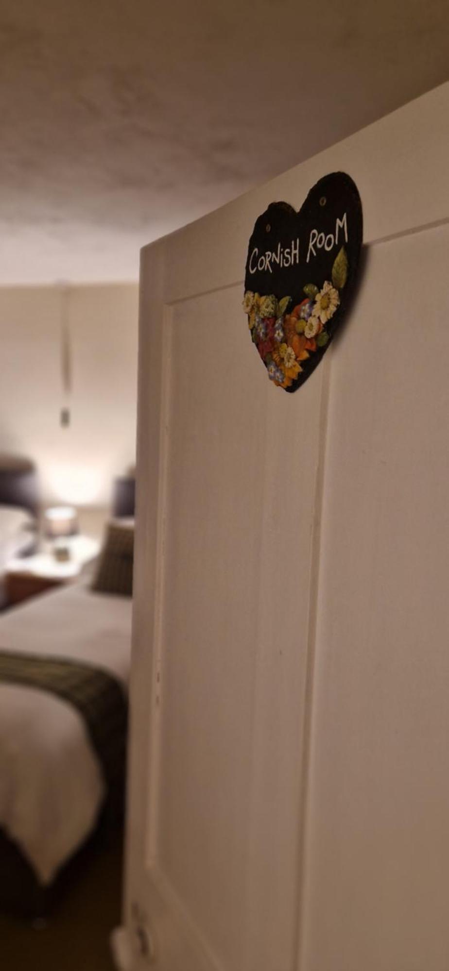Sycamore Farm Launceston Room photo