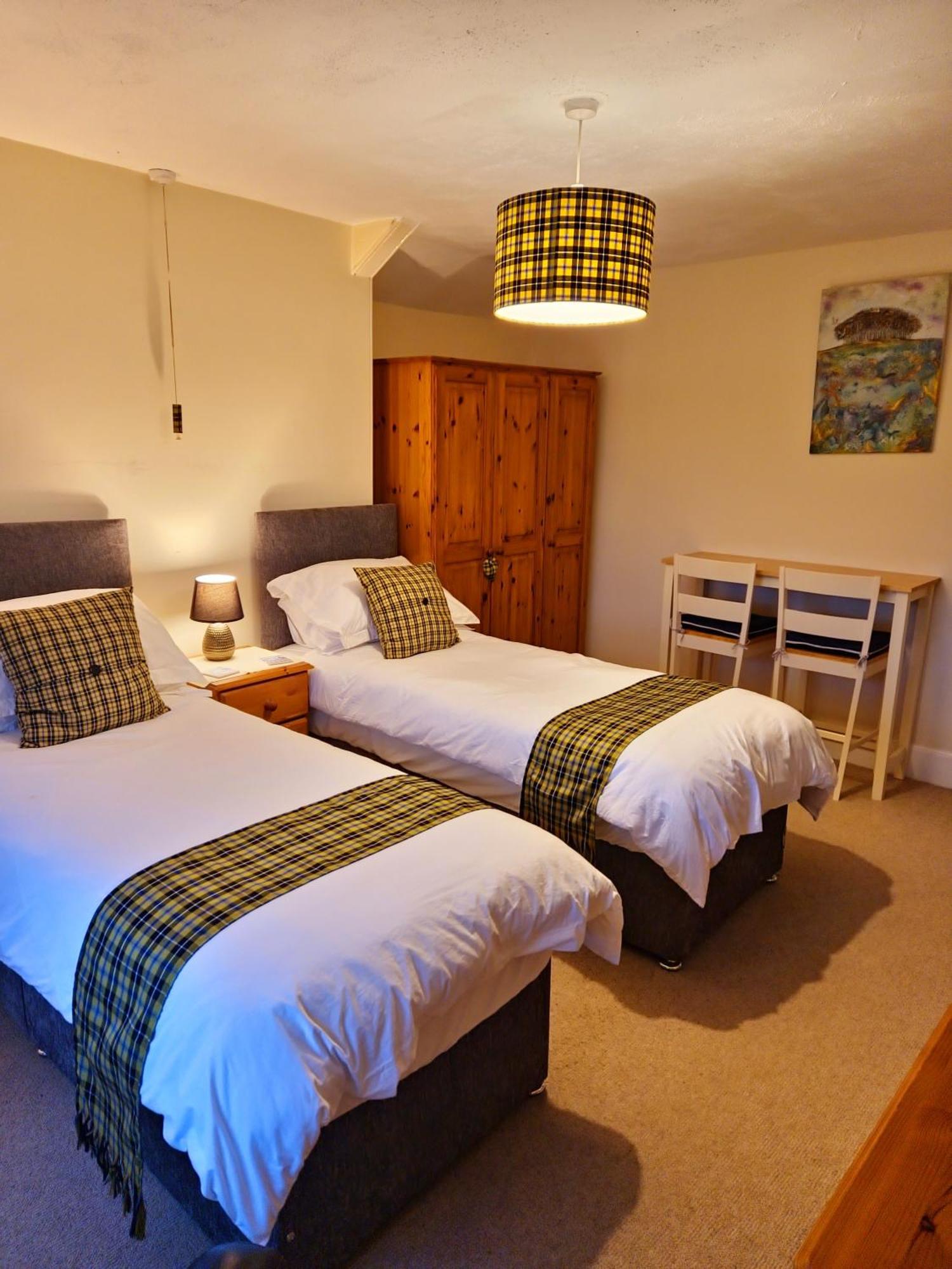 Sycamore Farm Launceston Room photo